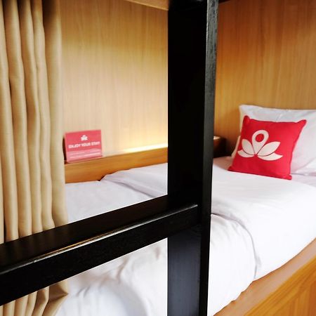 Zen Hostel Alun-Alun Sarinah 玛琅 外观 照片