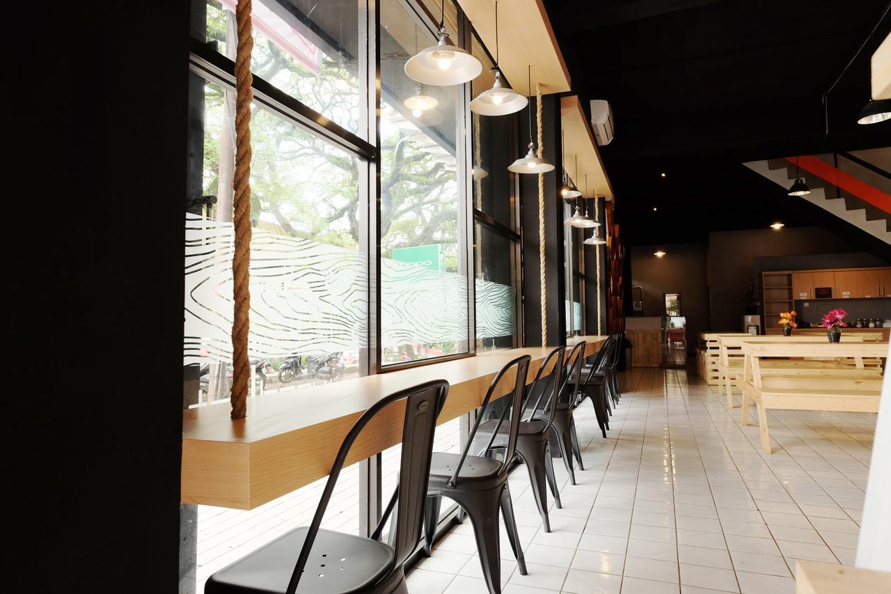 Zen Hostel Alun-Alun Sarinah 玛琅 外观 照片
